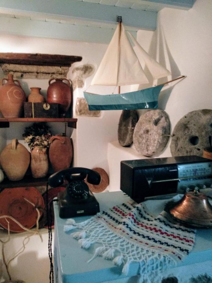 Old Traditional House Mandrákion エクステリア 写真